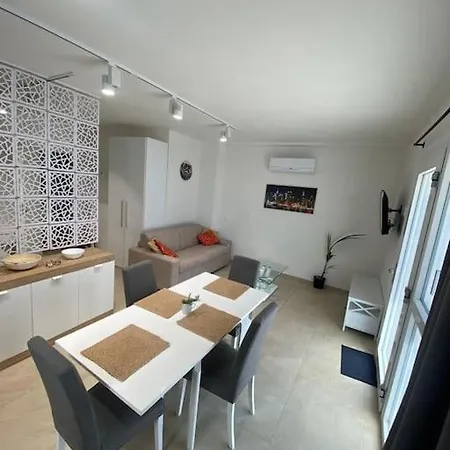 Mascagnihouse Apartman *